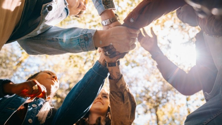 Sosyal öğrenme teorisi nedir, günlük hayata nasıl dahil edilir?